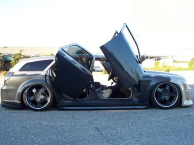 Kit de puertas verticales VDCDMAG0408 traseras lambo para Dodge Magnum 2004-2008 Foto 1 de 4