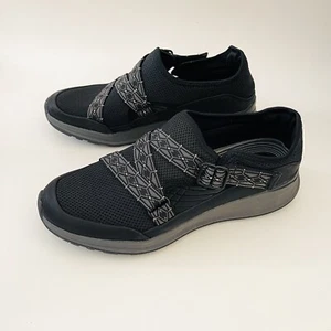 New Baretraps BIANNA Womens size7.5M Casuals Black Slip On Comfort Sneaker Shoes - Picture 1 of 12