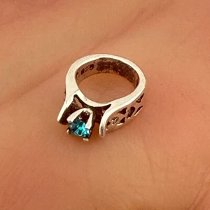 NV Vintage 925 Sterling Silver Blue Hydro Glass Ring Pendant 1/2'' (0.8g) - Picture 1 of 4