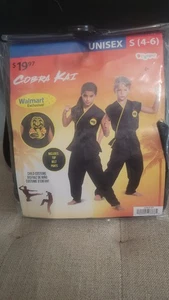 Cobra Kai Child Costume – Unisex Size Small (4-6) – 3-Piece Karate Outfit –... - Picture 1 of 3