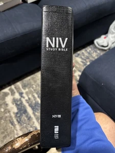 NIV Study Bible, Top-Grain Leather, Black, Red Letter Edition - Picture 1 of 7