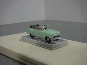 Opel Olympia Rekord Cabrio (1953-54), grün, Dach offen, Brekina 20220, H0 1:87 - Bild 1 von 6
