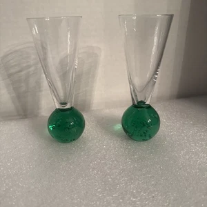 MCM Handcrafted Controlled Bubble 4.5” Glass Bud Vase Green Base Set of 2 - Picture 1 of 7