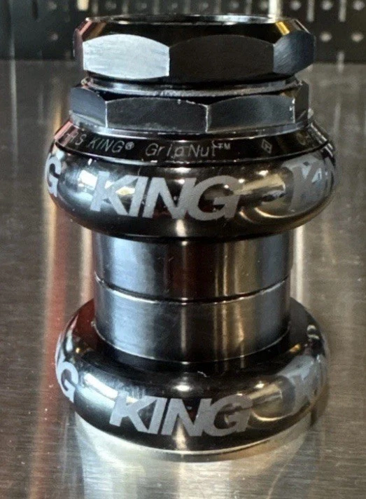 ■ChrisKing GripNut 1-1/8(OS) black■ Chris King GripNut Headset - 1-1/8