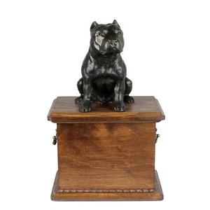 American Staffordshire Terrier urn with a sitting figurine Art-Dog - Bild 1 von 8