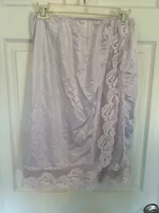 Vintage 80's Union Label Made In U.S.A. Lavender Lace Trim Slip Size Large - Picture 1 of 9