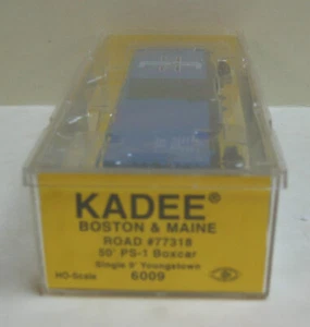 KADEE 6009 HO Boston & Maine 50' PS-1 Boxcar - Single 9' Youngstown #77318 - Picture 1 of 3