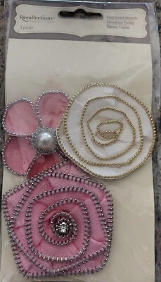 Álbum de recortes adornos florales rosa y perla recuerdos Foto 1 de 2