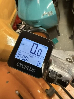 LAMBRETTA SCOOTER G1 CYCPLUS GPS Bike Computer Wireless IPX6 Cycling Speedo - Image 1 of 4