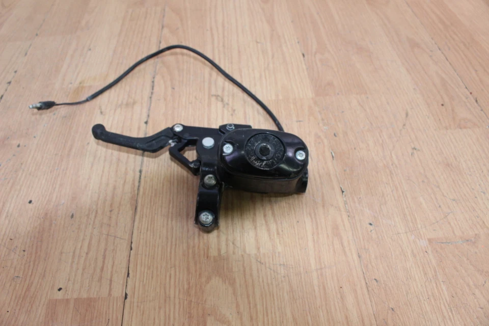 Polaris Pro RMK 800 2012 155" cilindro maestro de freno Foto 1 de 4