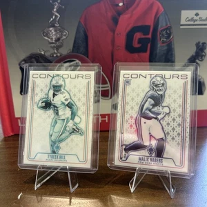 Tyreek Hill And Malik Nabers: Topps Signatures Contours Lot - Bild 1 von 2