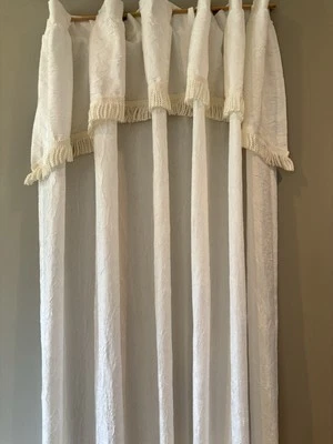 Cortina de Ducha Crocsill Marfil + Cortina de Ventana y Cenefa Flecos Arrugados Baño Foto 1 de 4