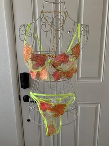 Markenloser fluoreszierender sexy Spitzen Blumen BH mit Hals Gold Ketten Gr. M Damen - Bild 1 von 20