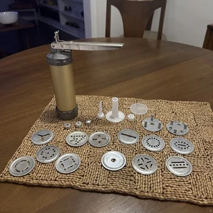 Vintage Sawa Metall Kekspresse Dekorateur Pistole Made In Sweden - Bild 1 von 12