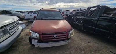 Used Rear Left Disc Brake Caliper fits: 2005 Toyota Highlander Rear Rear Left Gr - Image 1 of 4