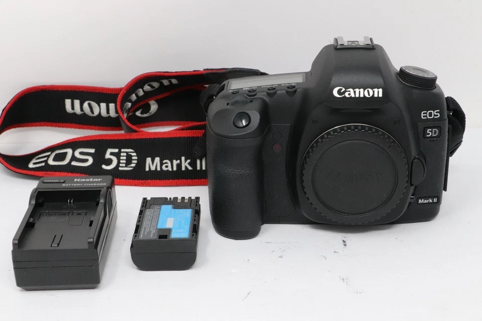 Cámara réflex digital de fotograma completo Canon EOS 5D Mark II (solo cuerpo) solo 20 clics Foto 1 de 1