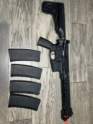 Pistola de Airsoft Retroceso KWA Ronin T10 AEG USADA - Negra Foto 1 de 4