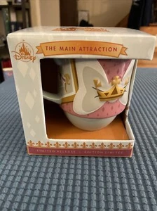 Taza carrusel Minnie Mouse The Main Attraction 2020 7/12 King Arthur en mano nuevo - Imagen 1 de 4