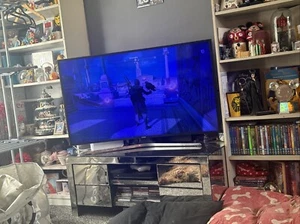 samsung tv 49 Inch Curved - Picture 1 of 1