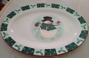 Muñeco de nieve y cardenal plato de Navidad acebo y estrellas alrededor de la frontera - Imagen 1 de 6