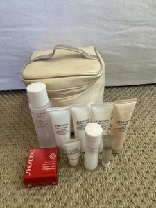 Colección Shiseido Skincare con bolsa marfil. Nuevo.Incluye polvo - Imagen 1 de 3