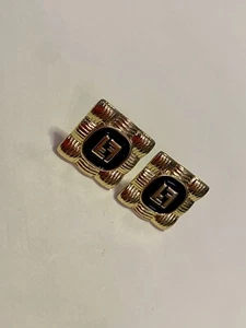 Fendi Ohrringe goldfarben Signatur, mit schwarzem Lackakzent / FF-E-0018 - Bild 1 von 3