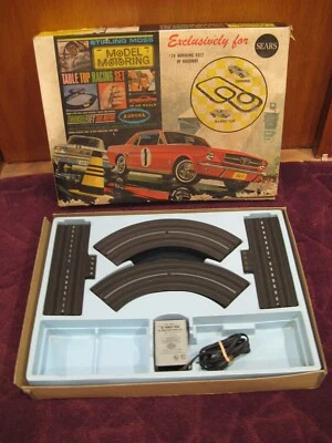 Aurora Vintage HO 1963 – 1969 Stirling Moss Set #95049-1950, Box, Insert, Track+ - Image 1 of 4