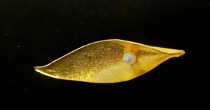 Gold Tone Leaf with Faux Pearl Brooch 3" -Free Shipping! - Picture 1 of 4
