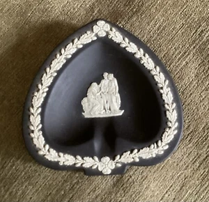 Wedgwood Jasperware Spade-shaped Ashtray/Trinket Dish - Picture 1 of 1