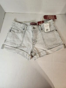 Lucky Brand Striped Shorts Size 6/28 Waist - Picture 1 of 7
