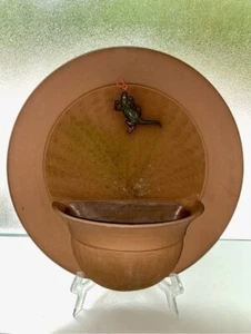 Jarrón redondo de cerámica arrojado a mano montaje en pared maceta de bolsillo 16,5"" firmado - Imagen 1 de 12