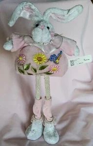 Hase Plüsch rosa Kleid lange Perlenbeine kreative Designs Ostern - Bild 1 von 5