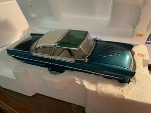 1955 Ford Crown Victoria Custom 1:24 Scale Diecast from Danbury Mint Green NIB - Picture 1 of 6