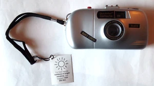 New QUICKSHOT 35mm FOCUS FREE MANGO CAMERA DI-2210 & Flash - Picture 1 of 16