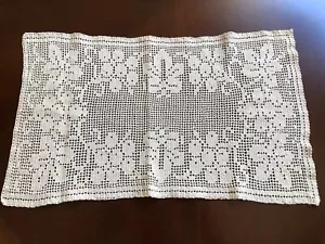 "Alfombra central de encaje crema doily de colección tocador decorativo ganchillo a mano 18,5""x11" - Imagen 1 de 6