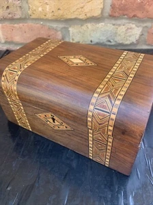 ANTIQUE VICTORIAN WALNUT TUNBRIDGEWARE & INLAID BOX B4 - Picture 1 of 8