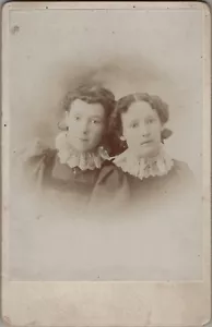 Sisters, One with Disability or Deceased? Intersting Cabinet Photo 1870s - Picture 1 of 5