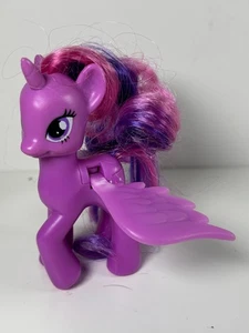 Hasbro My Little Pony Figura Viola Unicorno Ali Capelli Scintillanti Stelle Glitterate - Foto 1 di 11