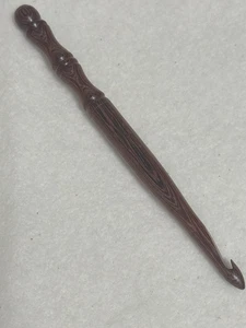 Beautiful Hand carved THIN WIN WOOD  YARN  CROCHET HOOK  size K - Picture 1 of 3