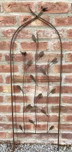 Garden Trellis Wall Climbing Plant Support Metal Frame Rust Effect Woodlands - Picture 1 of 2