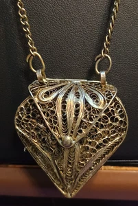 Vtg/Antique Filgree Heart Necklace 32"Length Chain Large Compartment VGC - Picture 1 of 11