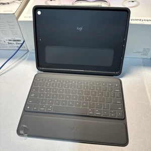 Logitech Rugged Folio Keyboard Case for Apple iPad 7th/8th/9th Gen. - Graphite - Afbeelding 1 van 7