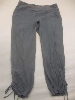 Pantalones deportivos Lucy talla M grises elásticos con cordón recortados 305 Foto 1 de 4