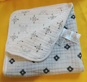 Aden Anais Blanket 24" Square White Grey Reversible Cotton Security Love Arrows - Picture 1 of 6