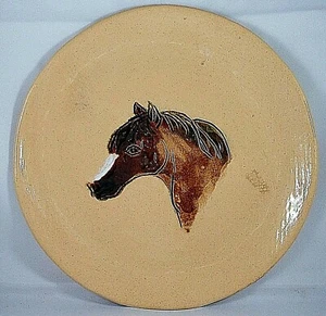Hellbraune Keramik Tonplatte BRAUN PFERDEKOPF Pony Reiter Tack Zimmer Deko - Bild 1 von 4