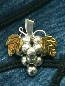 Spilla/ciondolo spilla in argento Taxco, uva bicolore, vintage - Foto 1 di 2