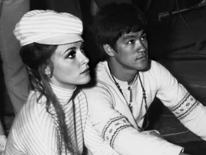 Sharon Tate, Bruce Lee - 8 1/2 X 11 - Picture 1 of 1