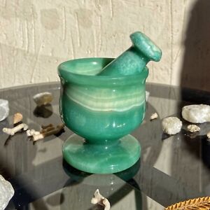 🌿 **Timeless Charm: Handcrafted Decorative Mortar and Pestle Set in Green** 🌟