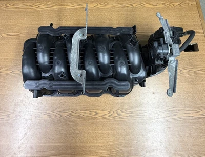 2011-2017 Infiniti QX56 QX80 5.6L Engine Air Intake Manifold Assembly OEM - Image 1 of 4