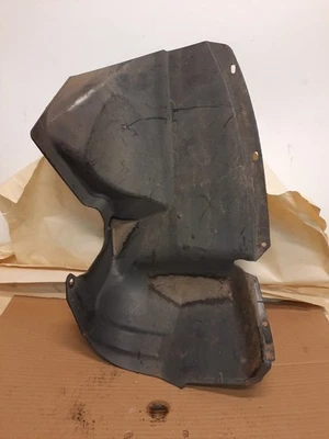 Оригинальный правый задний брызговик для крыла Jeep Grand Cherokee WK 2005-10 - Изображение 1 из 4